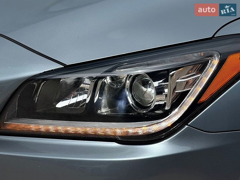 Седан Hyundai Genesis 2015 в Житомире
