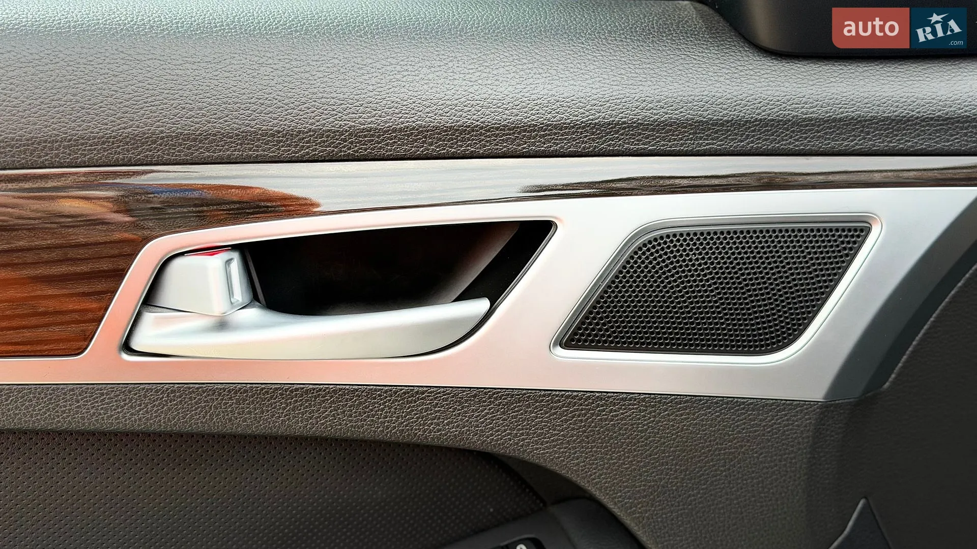2015 Hyundai Genesis - мініатюра 22