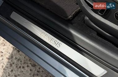 Седан Hyundai Genesis 2015 в Житомире