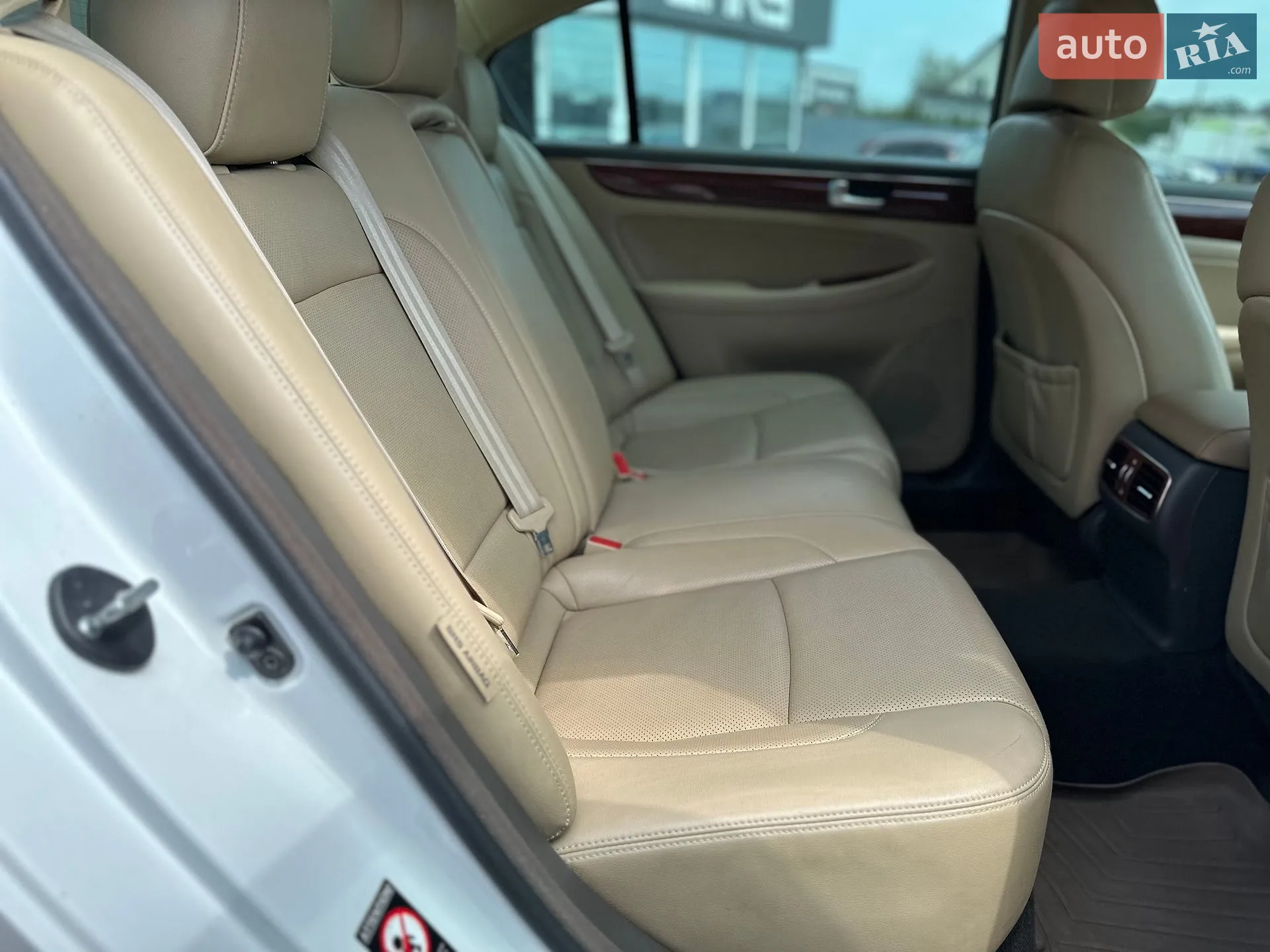 2013 Hyundai Genesis - мініатюра 14