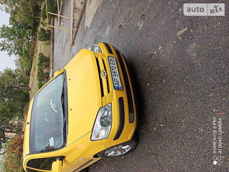 Хэтчбек Hyundai Getz 2004 в 