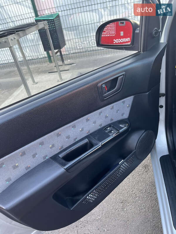 Хэтчбек Hyundai Getz 2004 в Киеве