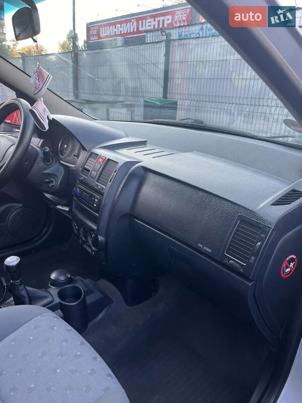 Хэтчбек Hyundai Getz 2004 в Киеве