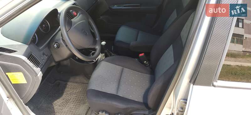 Хэтчбек Hyundai Getz 2007 в Каменском