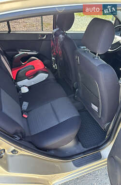 Хэтчбек Hyundai Getz 2006 в 