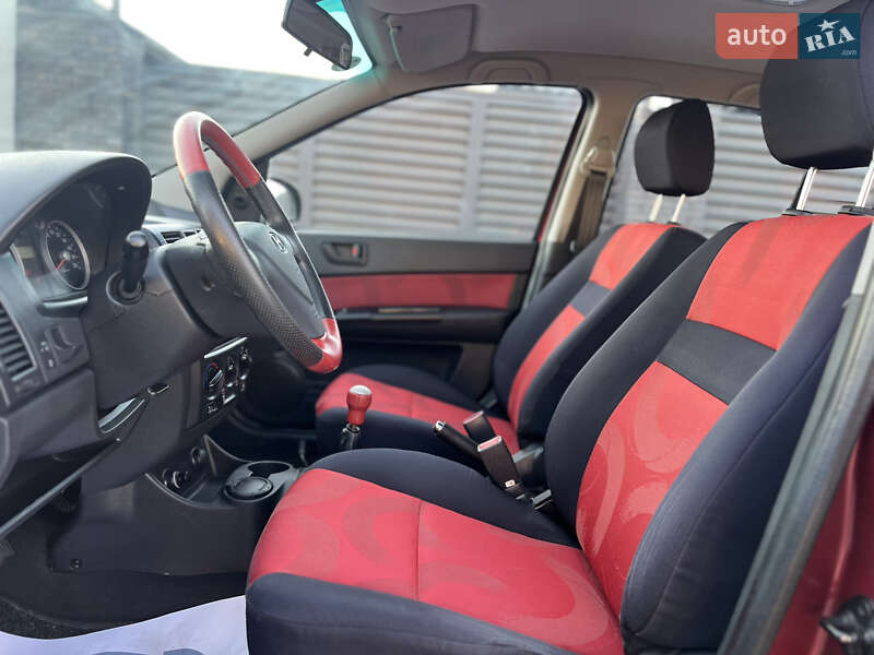 Хэтчбек Hyundai Getz 2008 в Луцке