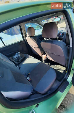 Хэтчбек Hyundai Getz 2010 в 