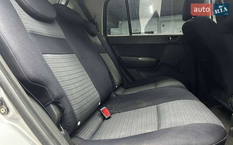 Хэтчбек Hyundai Getz 2006 в Черновцах