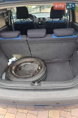 Хэтчбек Hyundai Getz 2010 в 