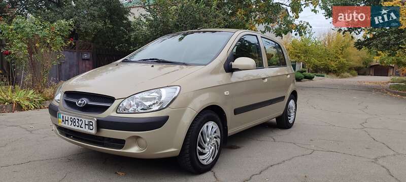 Хэтчбек Hyundai Getz 2010 в 