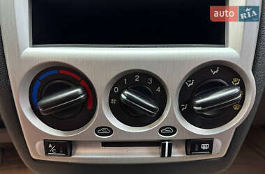 Хетчбек Hyundai Getz 2006 в  фото 16 Хетчбек Hyundai Getz 2006 в