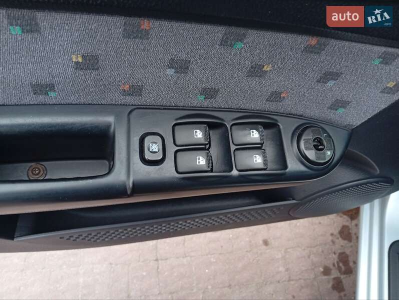 Хетчбек Hyundai Getz 2004 в Прилуках фото 6 Хетчбек Hyundai Getz 2004 в Прилуках