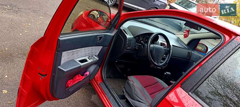 Хетчбек Hyundai Getz 2005 в Києві фото 8 Хетчбек Hyundai Getz 2005 в Києві