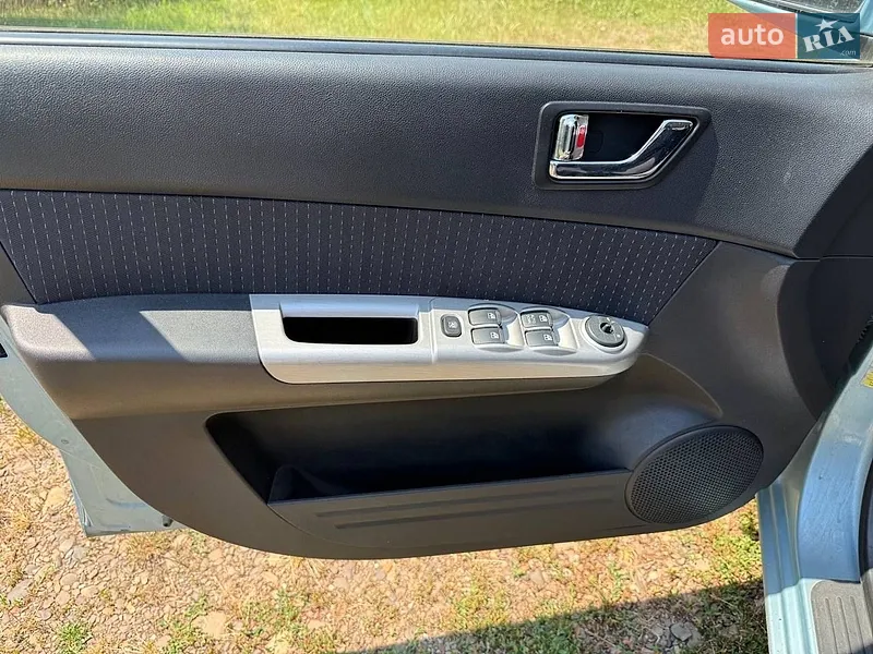 Hyundai Getz 2007 VIN KMHBT51DP7U688188 фото оголошення 12 з 46