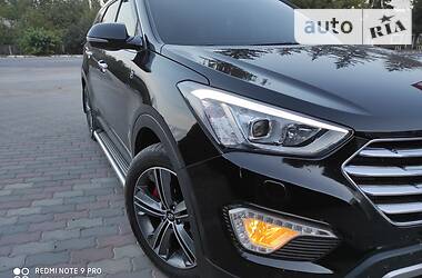 Внедорожник / Кроссовер Hyundai Grand Santa Fe 2015 в Кельменцах