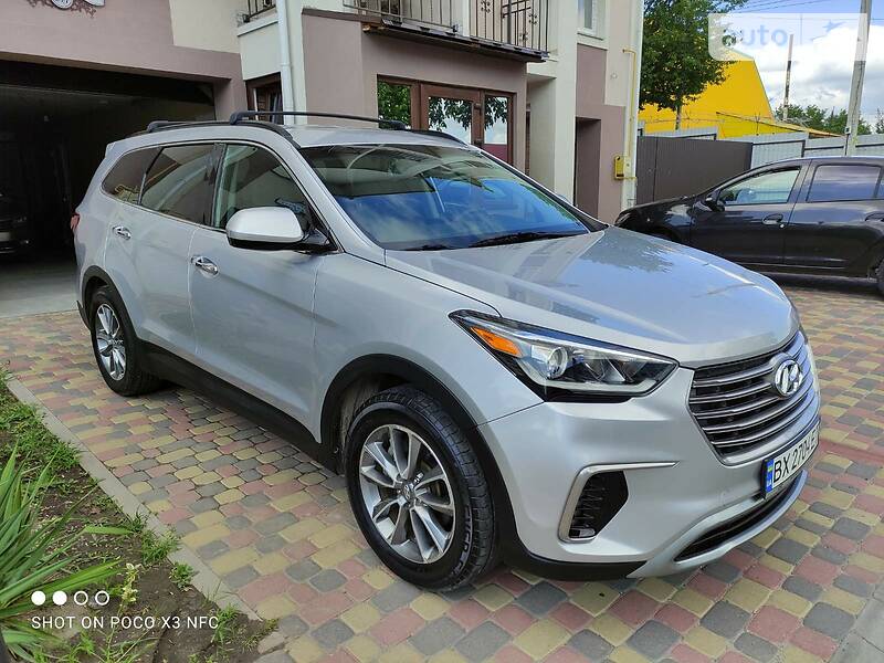 Hyundai Grand Santa Fe