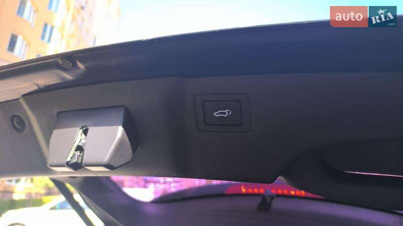 Внедорожник / Кроссовер Hyundai Grand Santa Fe 2014 в Киеве