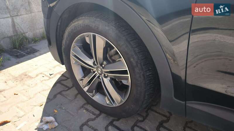 Внедорожник / Кроссовер Hyundai Grand Santa Fe 2014 в Киеве