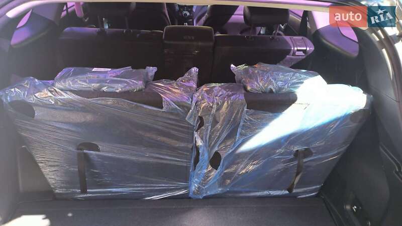 Внедорожник / Кроссовер Hyundai Grand Santa Fe 2014 в Киеве