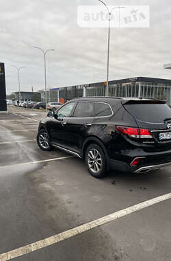 Внедорожник / Кроссовер Hyundai Grand Santa Fe 2017 в Ровно