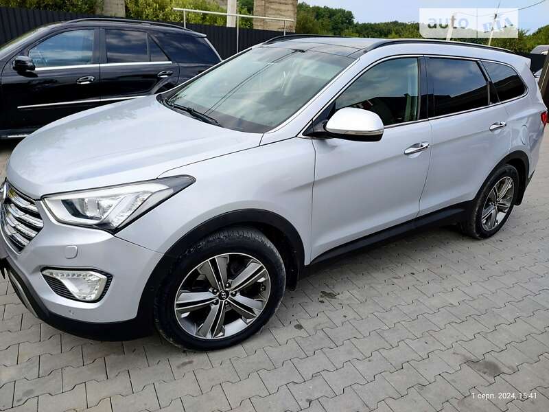 Позашляховик / Кросовер Hyundai Grand Santa Fe 2014 в Калуші