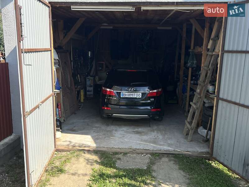 Внедорожник / Кроссовер Hyundai Grand Santa Fe 2015 в Черновцах