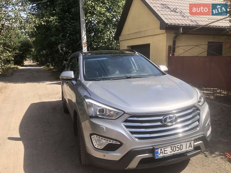 Позашляховик / Кросовер Hyundai Grand Santa Fe 2016 в Кривому Розі