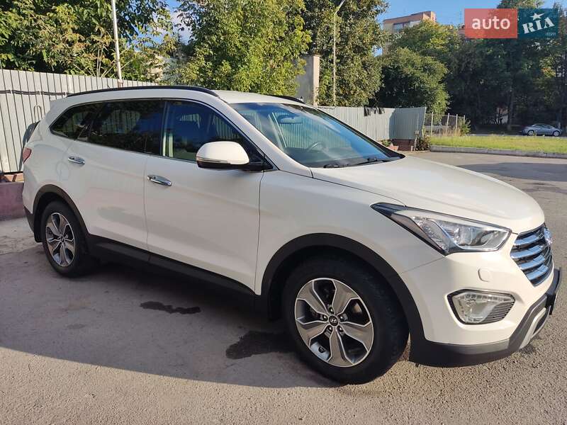 Внедорожник / Кроссовер Hyundai Grand Santa Fe 2015 в Каменец-Подольском