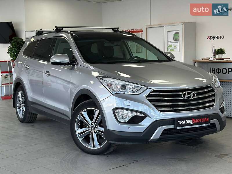 Hyundai Grand Santa Fe 2016