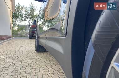 Внедорожник / Кроссовер Hyundai Grand Santa Fe 2016 в 
