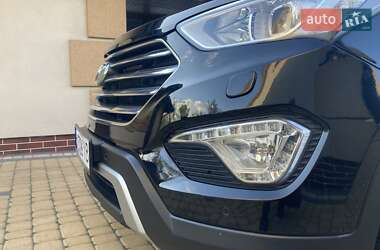 Внедорожник / Кроссовер Hyundai Grand Santa Fe 2016 в 