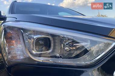 Внедорожник / Кроссовер Hyundai Grand Santa Fe 2016 в 