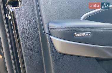 Внедорожник / Кроссовер Hyundai Grand Santa Fe 2016 в 