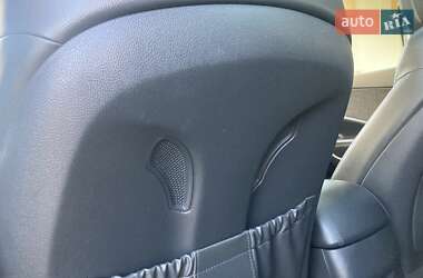 Внедорожник / Кроссовер Hyundai Grand Santa Fe 2016 в 