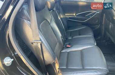 Внедорожник / Кроссовер Hyundai Grand Santa Fe 2016 в 