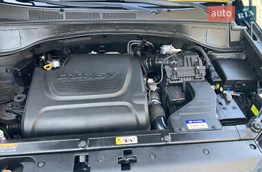 Внедорожник / Кроссовер Hyundai Grand Santa Fe 2016 в 