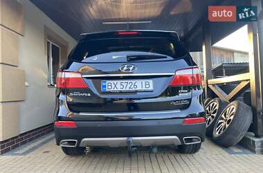 Внедорожник / Кроссовер Hyundai Grand Santa Fe 2016 в 