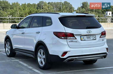 Позашляховик / Кросовер Hyundai Grand Santa Fe 2017 в 