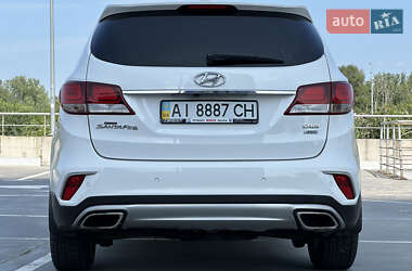 Позашляховик / Кросовер Hyundai Grand Santa Fe 2017 в 