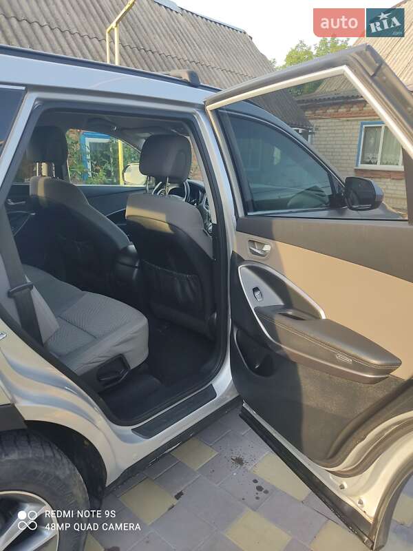 Внедорожник / Кроссовер Hyundai Grand Santa Fe 2016 в Казатине фото 26 Внедорожник / Кроссовер Hyundai Grand Santa Fe 2016 в Казатине