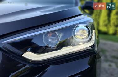 Внедорожник / Кроссовер Hyundai Grand Santa Fe 2017 в Черновцах