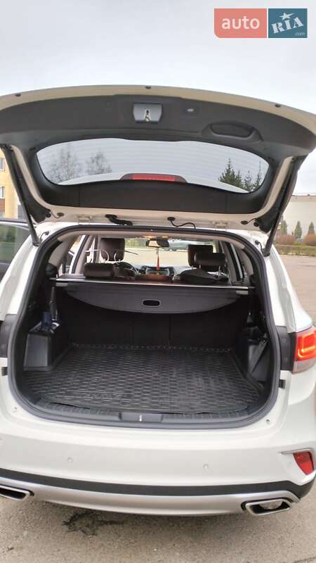 Внедорожник / Кроссовер Hyundai Grand Santa Fe 2017 в Броварах фото 11 Внедорожник / Кроссовер Hyundai Grand Santa Fe 2017 в Броварах