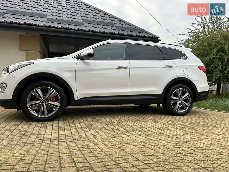 Внедорожник / Кроссовер Hyundai Grand Santa Fe 2015 в Хмельницком