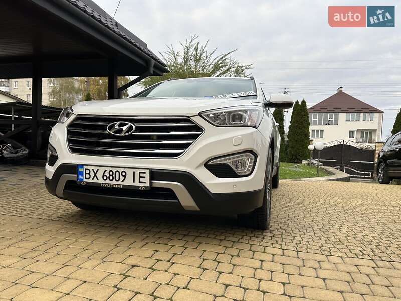 Внедорожник / Кроссовер Hyundai Grand Santa Fe 2015 в Хмельницком