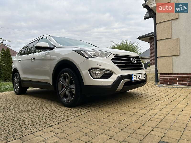 Внедорожник / Кроссовер Hyundai Grand Santa Fe 2015 в Хмельницком