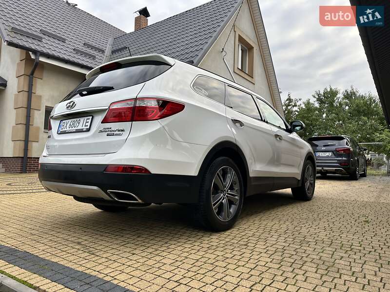 Внедорожник / Кроссовер Hyundai Grand Santa Fe 2015 в Хмельницком