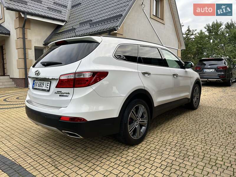 Внедорожник / Кроссовер Hyundai Grand Santa Fe 2015 в Хмельницком