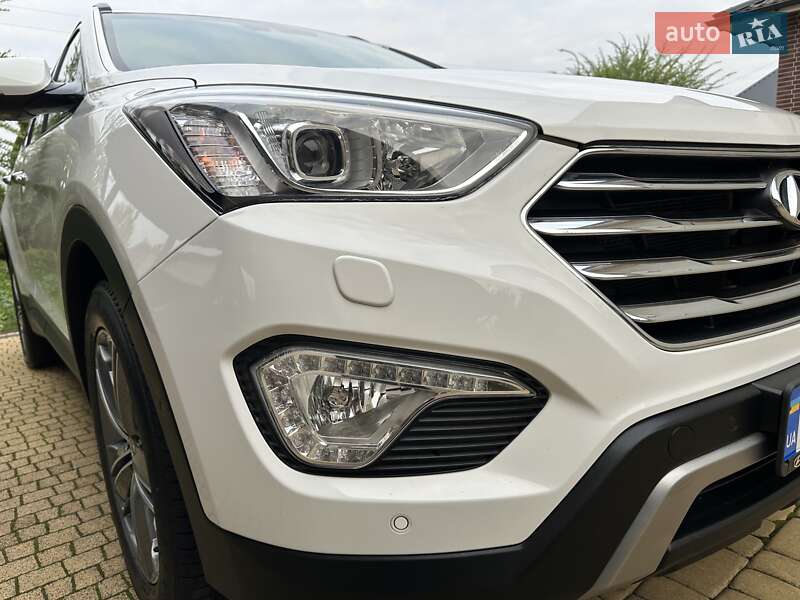 Внедорожник / Кроссовер Hyundai Grand Santa Fe 2015 в Хмельницком