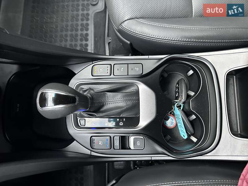 Внедорожник / Кроссовер Hyundai Grand Santa Fe 2015 в Хмельницком