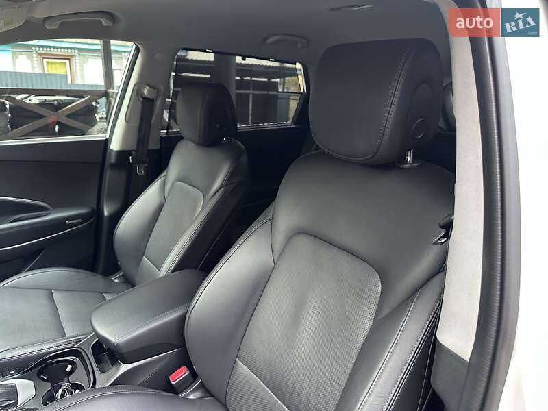 Внедорожник / Кроссовер Hyundai Grand Santa Fe 2015 в Хмельницком